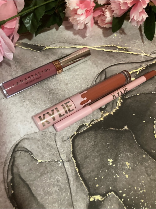 Kylie Cosmetics Other - KYLIE COSMETICS + ANASTASIA BEVERLY HILLS-Brand New Luxury Lip Duo!!